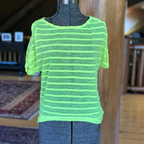 Neon 👠yellow JS top NWOT - Picture 4 of 6